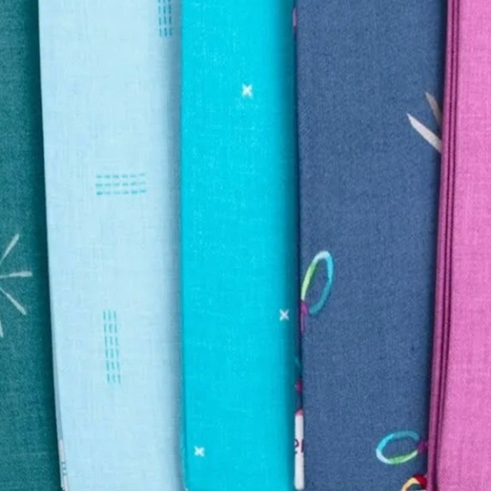 Make Fat Quarter Bundle Kristy Lea Riley Blake Designs Fabric 25 Piece Quilting - Picture 4 of 4